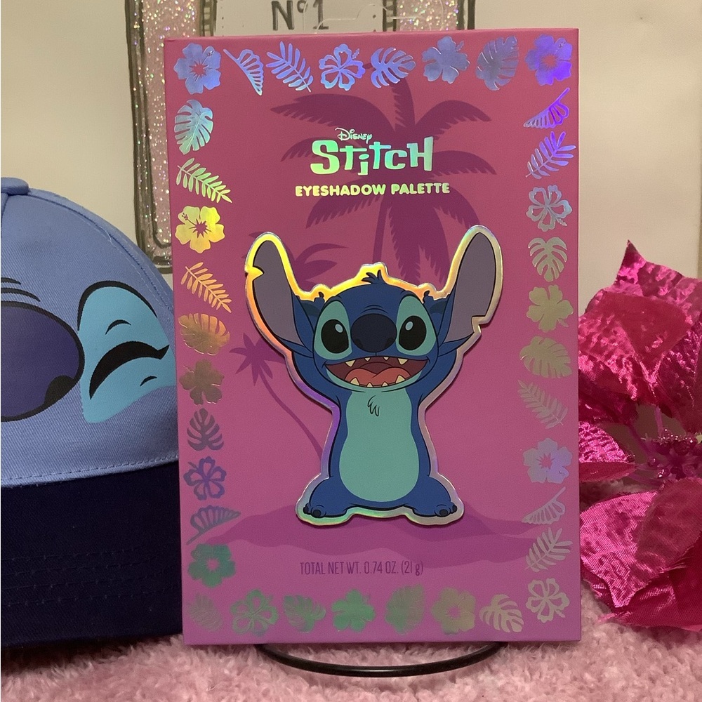 Lilo and stitch eyeshadow palette🦋